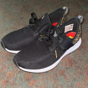 New balance women’s size 7 Black and Leopard Print Sneakers